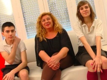 Volver a sentirme Joven: Lia, víctima de la educación cristiana en época de dictadura nos pide vivir esta experiencia.